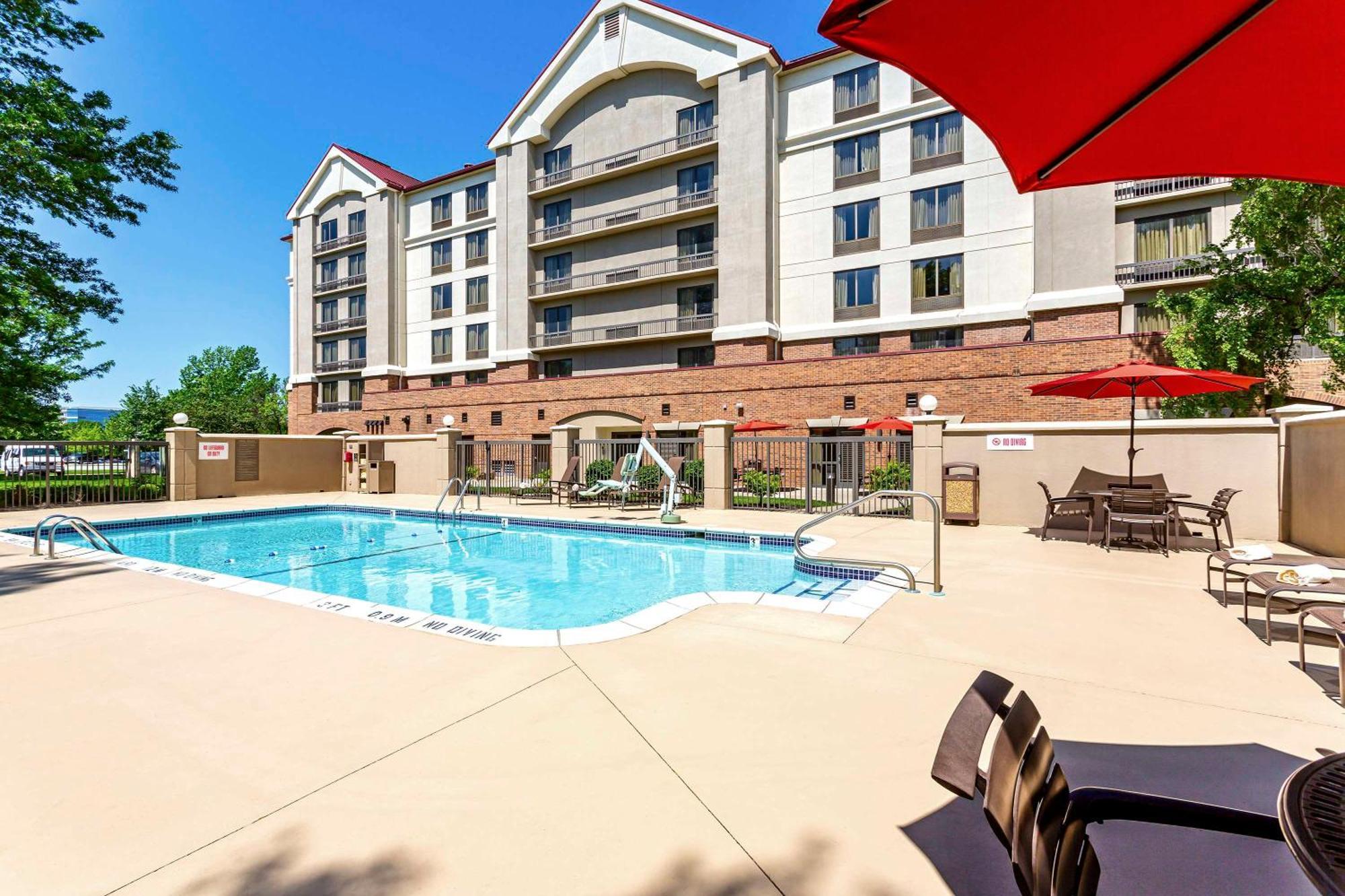 Hyatt Place Kansas City/Overland Park/Convention Center Bagian luar foto